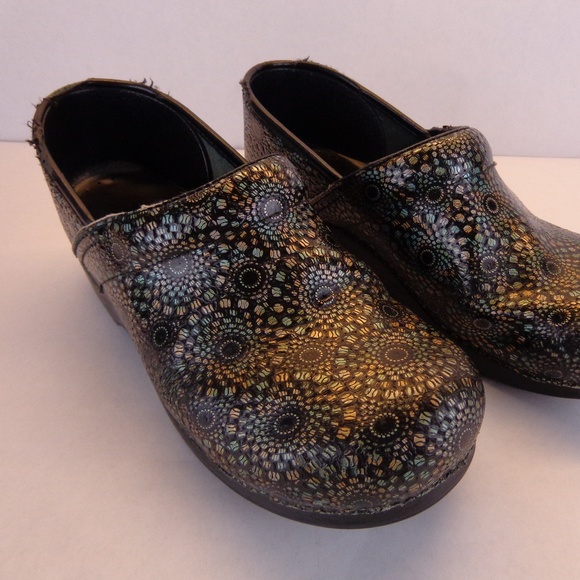 dansko clogs sale size 40